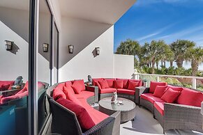 Beachfront Galveston Getaway w/ Gulf Views!