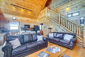 Yonder View Cabin: 2 Decks, Hot Tub & Game Room!