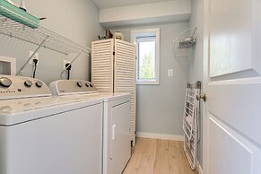 Waterfront Historical District Home Near River