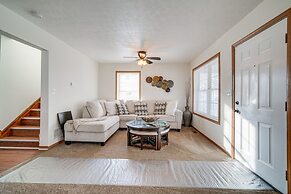 Charming Cleveland Home: 5 Mi to Downtown!