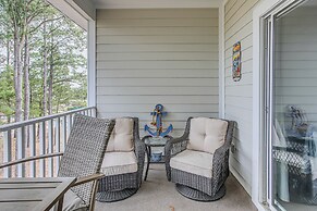 Resort Condo w/ Pool Access Near Barefoot Landing!