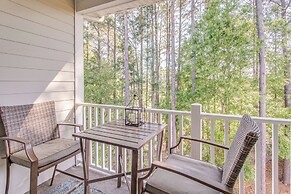 Resort Condo w/ Pool Access Near Barefoot Landing!