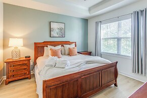 Resort Condo w/ Pool Access Near Barefoot Landing!