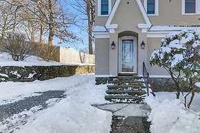 Charming Connecticut Retreat Near Museums & Hiking