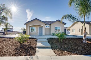 Dog-friendly Home Near Golfing in Bakersfield!