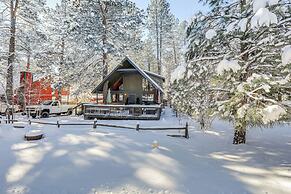 Munds Park Cabin w/ Deck & Fire Pit: Walk to Trail