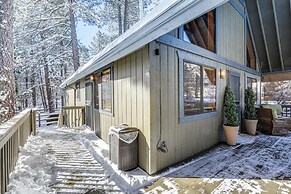 Munds Park Cabin w/ Deck & Fire Pit: Walk to Trail