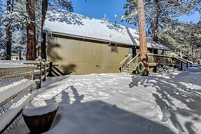 Munds Park Cabin w/ Deck & Fire Pit: Walk to Trail