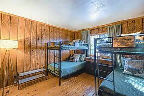 Munds Park Cabin w/ Deck & Fire Pit: Walk to Trail