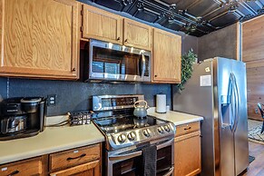 Munds Park Cabin w/ Deck & Fire Pit: Walk to Trail