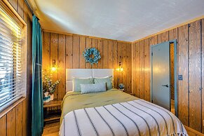 Munds Park Cabin w/ Deck & Fire Pit: Walk to Trail