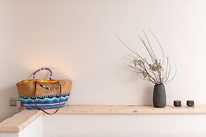 8MOONS BOUTIQUE APARTMENTS