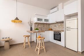 8MOONS BOUTIQUE APARTMENTS