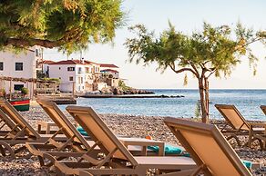 8MOONS BOUTIQUE APARTMENTS