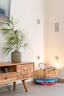 8MOONS BOUTIQUE APARTMENTS