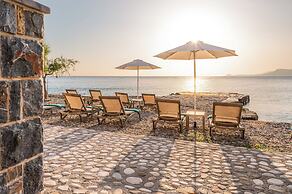 8MOONS BOUTIQUE APARTMENTS