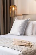 8MOONS BOUTIQUE APARTMENTS