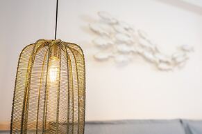 8MOONS BOUTIQUE APARTMENTS