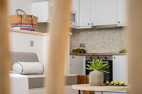 8MOONS BOUTIQUE APARTMENTS