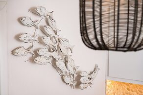 8MOONS BOUTIQUE APARTMENTS