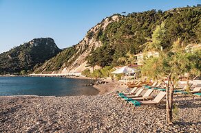 8MOONS BOUTIQUE APARTMENTS