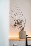 8MOONS BOUTIQUE APARTMENTS