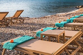 8MOONS BOUTIQUE APARTMENTS