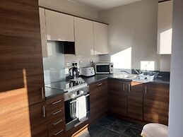 Beautiful City Centre Apartment-cathedral Views