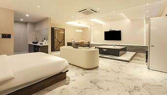 Gyeongju H Avenue Hotel Bulguksa