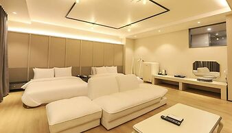 Gyeongju H Avenue Hotel Bulguksa