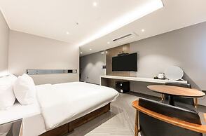 Gyeongju H Avenue Hotel Bulguksa