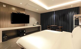 Gyeongju H Avenue Hotel Bulguksa