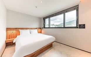 Gyeongju H Avenue Hotel Bulguksa