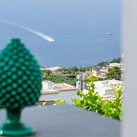 JJ Capri in Capri With 2 Bedrooms and 2 Bathrooms