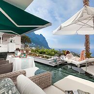 JJ Capri in Capri With 2 Bedrooms and 2 Bathrooms