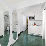 JJ Capri in Capri With 2 Bedrooms and 2 Bathrooms