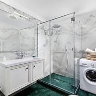 JJ Capri in Capri With 2 Bedrooms and 2 Bathrooms