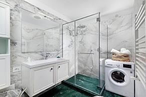 JJ Capri in Capri With 2 Bedrooms and 2 Bathrooms