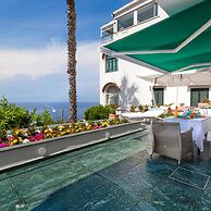 JJ Capri in Capri With 2 Bedrooms and 2 Bathrooms