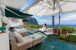 JJ Capri in Capri With 2 Bedrooms and 2 Bathrooms