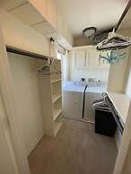 Stunning 5-bed Villa in Tiki Island, Pet-friendly