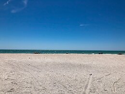 Anna Maria Island Runaway Tropical Escape