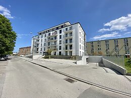 Julia by Q4Apartments close to the beach