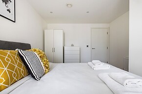 Spacious 2 Bed Flat in Hoxton