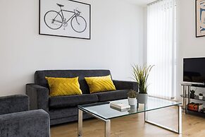 Spacious 2 Bed Flat in Hoxton