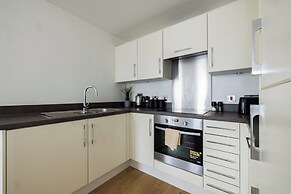 Spacious 2 Bed Flat in Hoxton