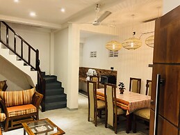 Room in Villa - Surf 247 Weligama - Deluxe Double Room With Side Sea V