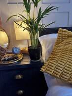 Charming 1-bed Studio Annex,parking,kitchen,wifi