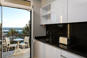King David Suites 501 by Homie