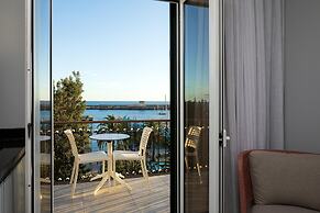 King David Suites 502 by Homie